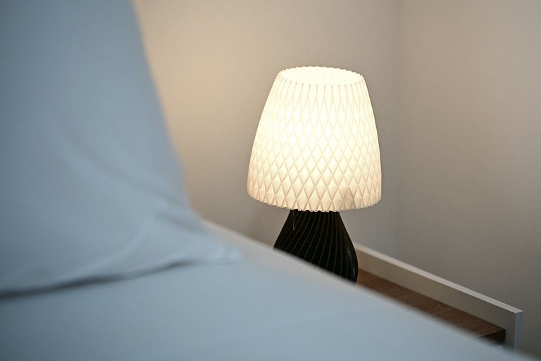 Studio impecável ao lado da estação de metrô