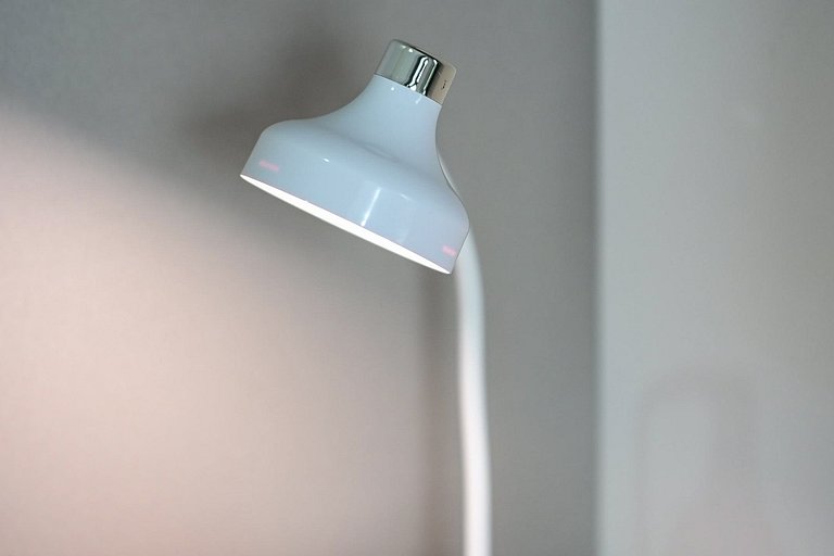 Studio impecável ao lado da estação de metrô