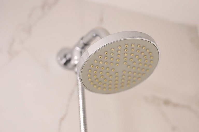 Studio impecável ao lado da estação de metrô